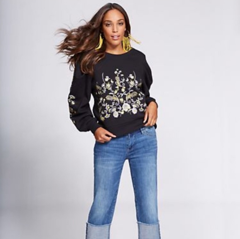 Gabrielle Union Sweater Size XS